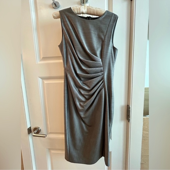 MaxMara dress. Grey metallic. Size 8. - Picture 2 of 10